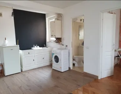 Apartament 2 dormitoare, living + bucataria, Cetate, Bd. Transilvaniei - foto 2
