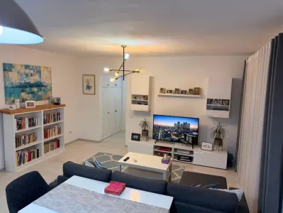 Apartament 2 camere , Cetate, zona Bdul. Transilvaniei, 57 mp. - foto 1