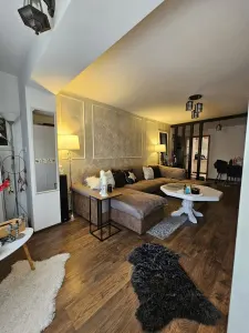 Apartament 3 camere, Cetate, et.3, pivnita, mobilat,utilat - foto 4