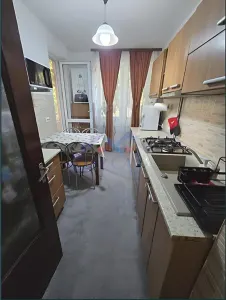 Apartament 2 camere, decomandat, et.1, Cetate, 55 mp, boxa, mobilat - foto 3