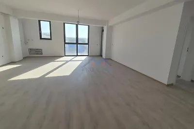 Apartament 3 camere, bloc nou, parcare, zona Cetate - foto 2