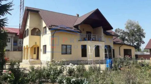 Casă 4 camere Suceava - poza 1