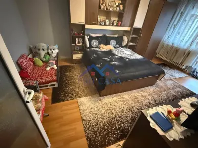 Apartament 4 camere, decomandat, Cetate, Mercur, 2 bai, pivnita - foto 3