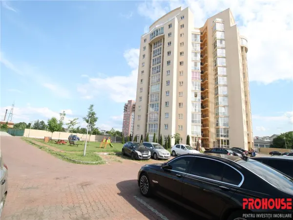 Apartament 3 camere Bacău - poza 1