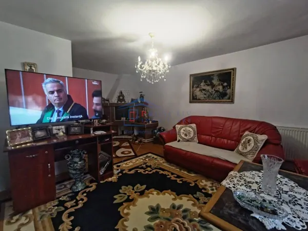 Casă 7 camere Suceava - poza 2