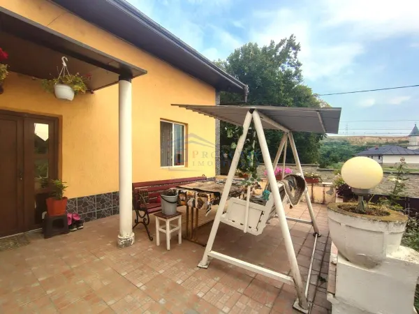 Casă 7 camere Suceava - poza 11