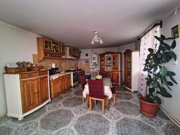 Casă 7 camere Suceava - poza 3