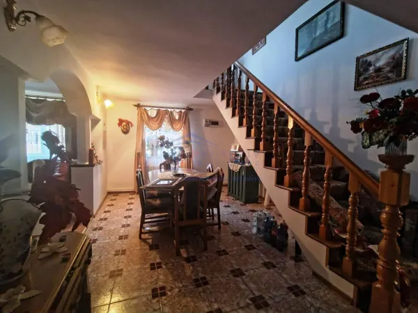 Casă 7 camere Suceava - poza 4