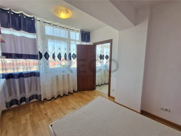 Apartament 3 camere Oradea - poza 4