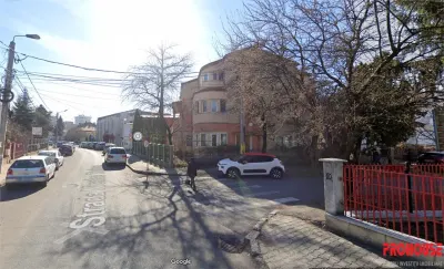 ULTRACENTRAL - Apartament 3 camere decomandate - bloc tip vila - renovat complet - mobilat si utilat - Bacau