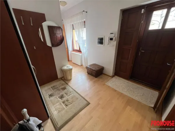 Casă 8 camere Bacău - poza 11