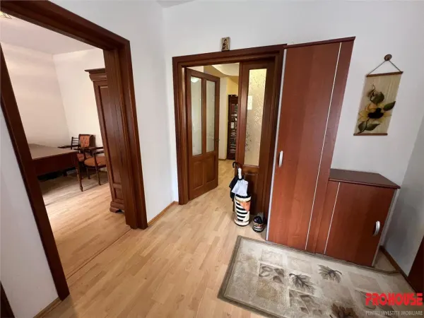 Casă 8 camere Bacău - poza 13
