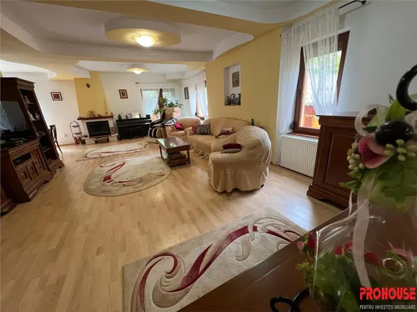 Casă 8 camere Bacău - poza 16