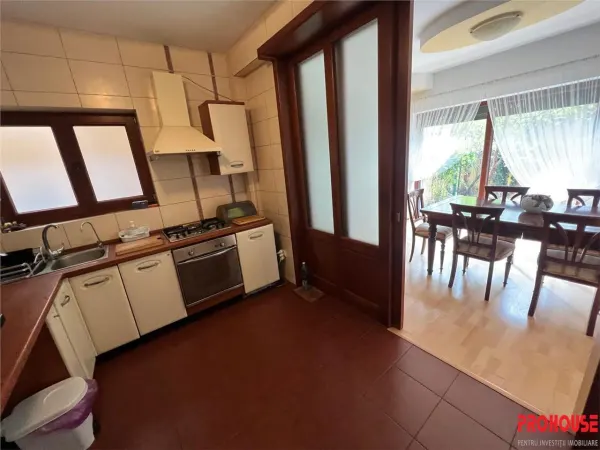 Casă 8 camere Bacău - poza 19