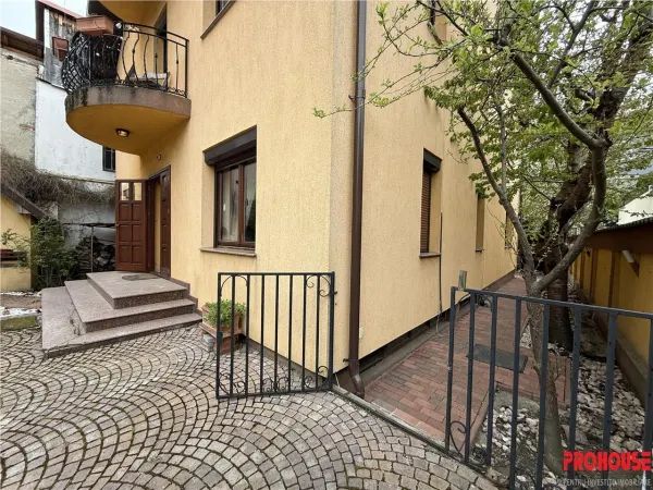 Casă 8 camere Bacău - poza 3