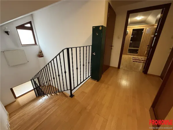 Casă 8 camere Bacău - poza 22