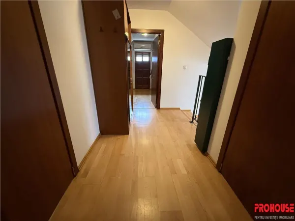 Casă 8 camere Bacău - poza 23