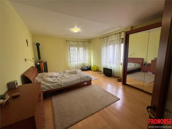 Casă 8 camere Bacău - poza 24