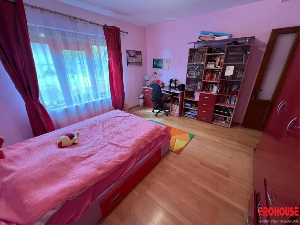 Casă 8 camere Bacău - poza 25