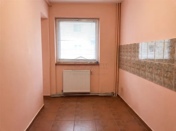 Apartament 3 camere Suceava - poza 3