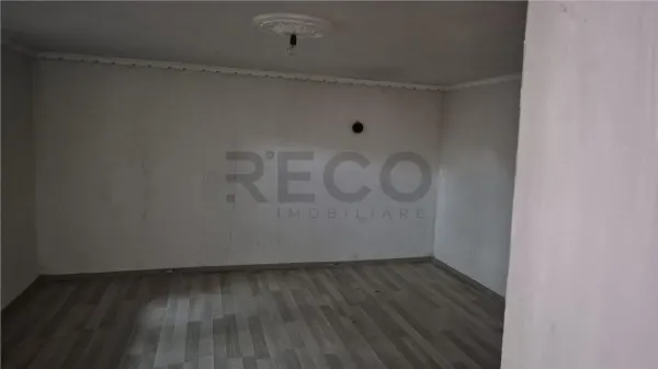 Casă 4 camere Cheresig - poza 8
