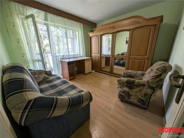 Apartament 3 camere Bacău - poza 4