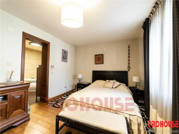 Casă 10 camere Bacău - poza 18