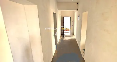 Apartament 3 camere intr o vila P+2E cu cate un apartament pe etaj - foto 7