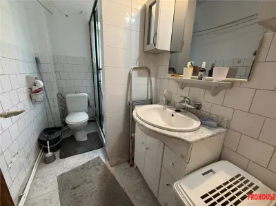 Apartament 2 camere decomandate - etajul 2 - ULTRACENTRAL - foto 8