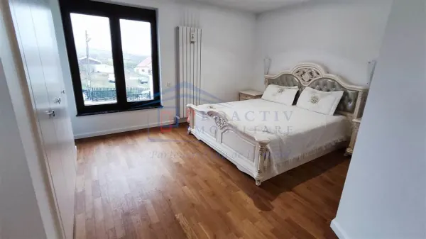 Casă 5 camere Suceava - poza 2