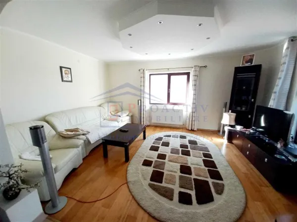 Casă 5 camere Suceava - poza 1