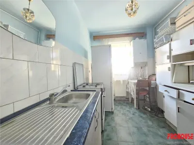 Apartament 3 camere Buhusi - poza 6