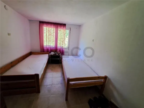 Casă 7 camere Pietroasa - poza 20