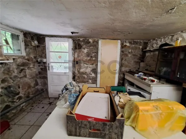 Casă 7 camere Pietroasa - poza 9