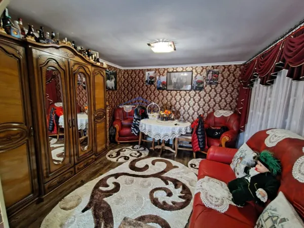Casă 3 camere Suceava - poza 1