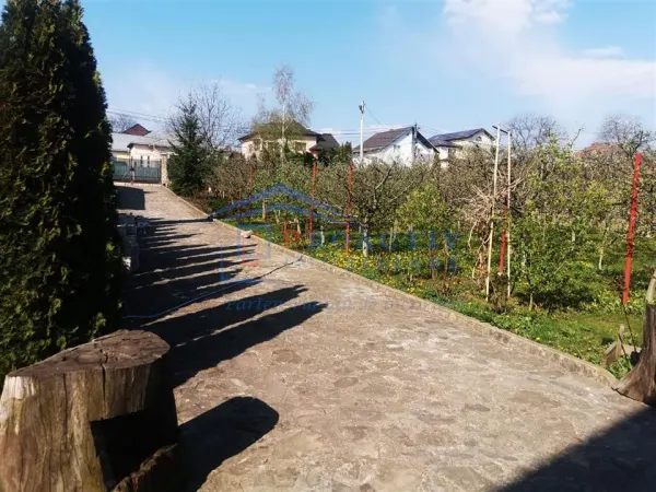 Casă 12 camere Ipotești - poza 16