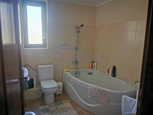 Casă 12 camere Ipotești - poza 9