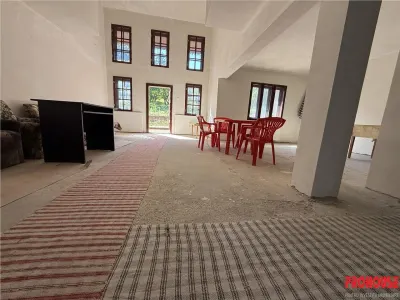 Vila cu teren generos - BARATI - POSIBILITATE DE PARCELARE TEREN - foto 8