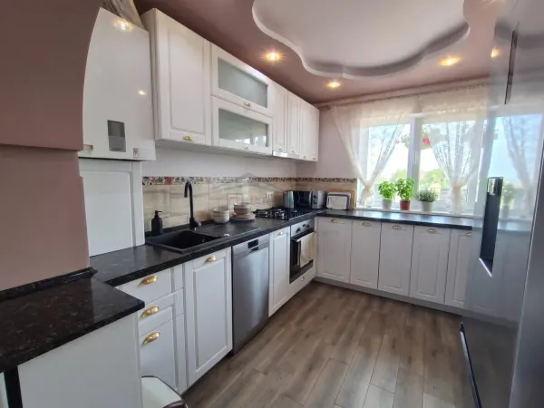 Casă 4 camere Tisauti - poza 4