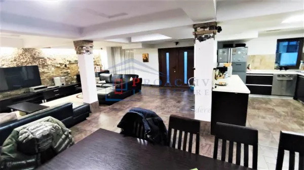 Casă 8 camere Suceava - poza 3