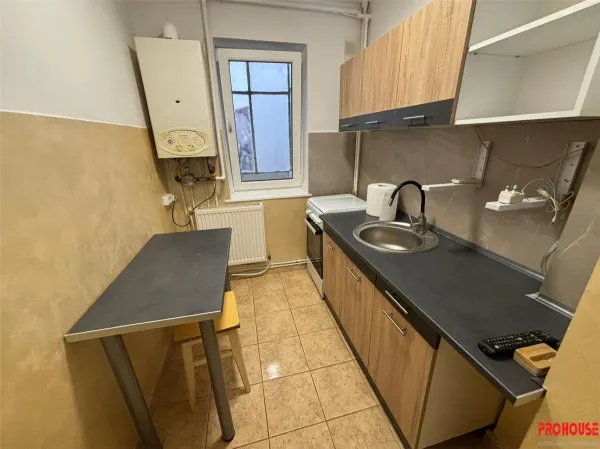 Apartament 3 camere Bacău - poza 9
