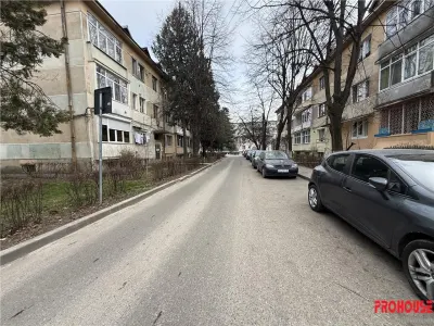 Aleea Parcului - etajul 1 - decomandat - Bacau