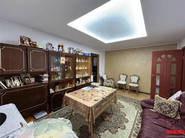 Apartament 3 camere Bacău - poza 3