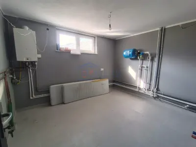 Casă 4 camere Ipotești - poza 14