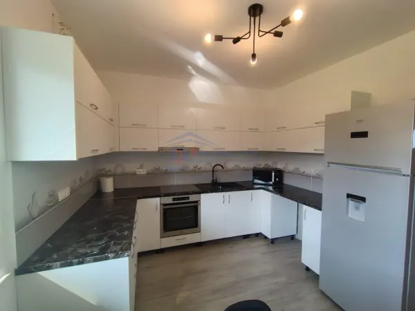 Casă 4 camere Ipotești - poza 6