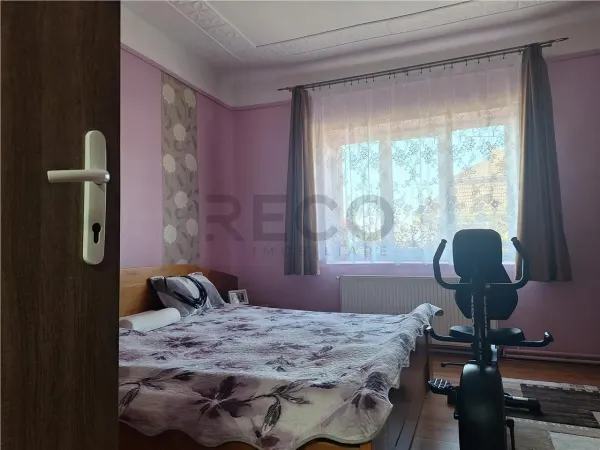 Casă 5 camere Tarian - poza 11