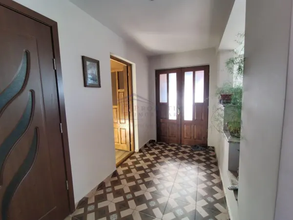 Casă 6 camere Șcheia - poza 3