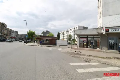 Zona Milcov - spatiu comercial -  subsol + parter - 111mp - foto 3