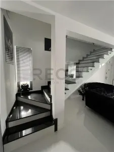 RECO Vila cu piscina interiora  - Dealuri  Oradea - foto 7