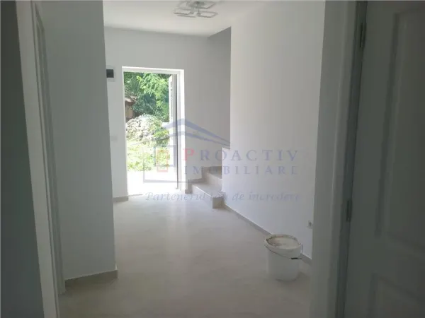 Casă 4 camere Suceava - poza 1